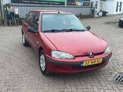 Gebruikt 2003 Peugeot 106 Hatchback | € 950 (Goede deal)