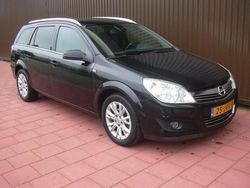Zwart Gebruikt 2009 Opel Astra Cosmo Stationwagen | € 2.450 (Eerlijke prijs)