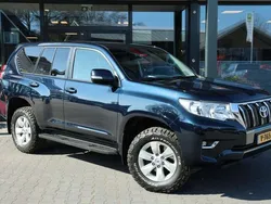 Blauw, metallic lak Gebruikt 2018 Toyota Land Cruiser SUV | € 48.394 (Iets duurder)