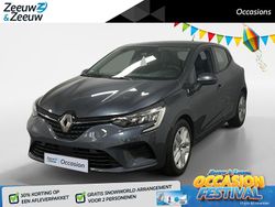 Titaniumgrijs kpn Gebruikt 2022 Renault Clio V Zen Hatchback | € 13.935 (Goede deal)