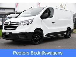Wit Gebruikt 2022 Renault Trafic Van | € 19.950