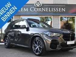 Groen, metallic lak Gebruikt 2022 BMW X5 Executive SUV | € 74.950 (Iets duurder)