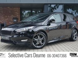 Zwart Gebruikt 2018 Ford Focus ST-Line Stationwagen | € 10.500 (Goede deal)
