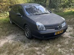 Groen Gebruikt 2002 Renault Vel Satis Hatchback | € 2.250