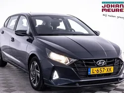Grijs Gebruikt 2021 Hyundai i20 Comfort Hatchback | € 16.890 (Iets duurder)