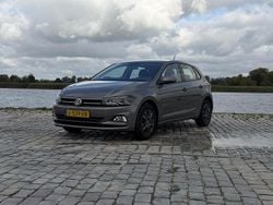 Grijs Gebruikt 2021 VW Polo Comfortline Hatchback | € 15.250 (Goede deal)