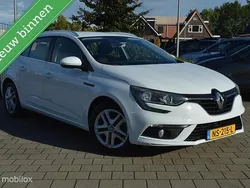 Wit Gebruikt 2017 Renault Mégane GrandTour Zen Stationwagen | € 11.950 (Goede deal)