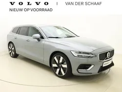 Grijs Gebruikt 2024 Volvo V60 Stationwagen | € 48.800 (Eerlijke prijs)