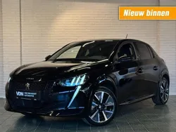 Zwart Gebruikt 2022 Peugeot e-208 GT Hatchback | € 21.250 (Iets duurder)