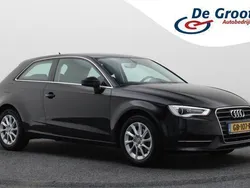 Zwart Gebruikt 2015 Audi A3 Sportback Attraction Hatchback | € 9.950 (Eerlijke prijs)