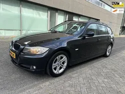 Zwart Gebruikt 2010 BMW 320 Stationwagen | € 5.249 (Eerlijke prijs)