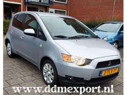 Grijs Gebruikt 2013 Mitsubishi Colt Edition Hatchback | € 2.200