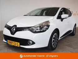 Wit Gebruikt 2014 Renault Clio IV Night&Day Hatchback | € 8.245 (Eerlijke prijs)