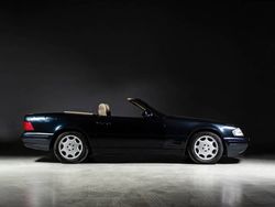 Zwart Gebruikt 1997 Mercedes SL320 Cabriolet | € 23.900