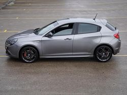 Grijs (metallic) Gebruikt 2017 Alfa Romeo Giulietta Veloce Hatchback | € 18.450 (Goede deal)