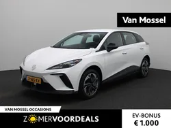 Wit Gebruikt 2023 MG MG4 EV Hatchback | € 19.995 (Eerlijke prijs)