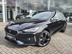 Zwart Gebruikt 2024 Cupra Leon Hatchback | € 29.995 (Eerlijke prijs)