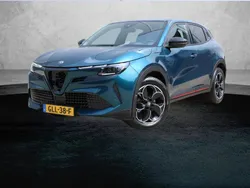 Blauw Gebruikt 2024 Alfa Romeo Junior Edizione Speciale SUV | € 32.920 (Goede deal)