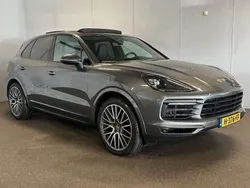 Grijs, metallic lak Gebruikt 2020 Porsche Cayenne Chrono SUV | € 67.850 (Eerlijke prijs)