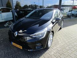 Zwart Gebruikt 2019 Renault Clio IV Intens Hatchback | € 12.750 (Eerlijke prijs)