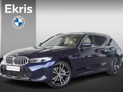 Blauw Gebruikt 2024 BMW 330e Comfort Edition Stationwagen | € 48.900 (Super prijs)