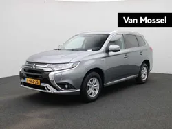Grijs Gebruikt 2021 Mitsubishi Outlander P-HEV SUV | € 22.900 (Goede deal)