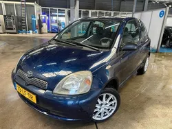 Blauw Gebruikt 2002 Toyota Yaris Hatchback | € 950 (Goede deal)