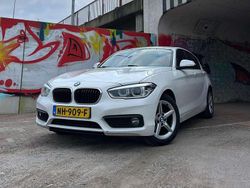 Wit Gebruikt 2017 BMW 118 Hatchback | € 11.995