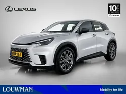 Grijs, metallic lak Gebruikt 2025 Lexus LBX SUV | € 41.990 (Goede deal)