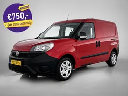 Rood Gebruikt 2016 Fiat Doblò MPV | € 12.950 (Duur)