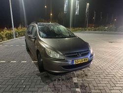 Grijs Gebruikt 2003 Peugeot 307 Stationwagen | € 1.350 (Iets duurder)