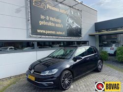 Zwart Gebruikt 2017 VW Golf VII Highline Hatchback | € 18.750 (Iets duurder)