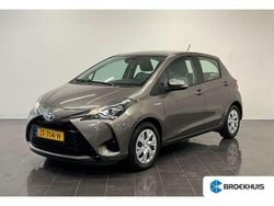 Grijs Gebruikt 2019 Toyota Yaris Hybrid Active Hatchback | € 15.950 (Goede deal)