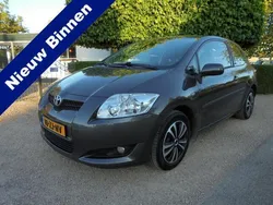 Grijs, metallic lak Gebruikt 2008 Toyota Auris Sol Hatchback | € 4.450 (Eerlijke prijs)