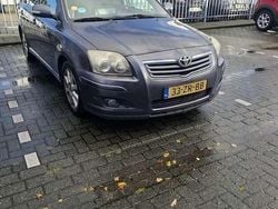 Brons Gebruikt 2008 Toyota Avensis Stationwagen | € 1.500