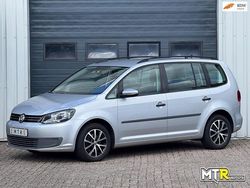 Grijs Gebruikt 2011 VW Touran Highline MPV | € 5.650 (Eerlijke prijs)
