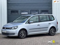 Grijs Gebruikt 2011 VW Touran Highline MPV | € 5.950 (Eerlijke prijs)