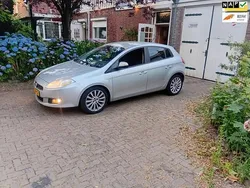 Grijs Gebruikt 2008 Fiat Bravo Hatchback | € 2.995 (Iets duurder)