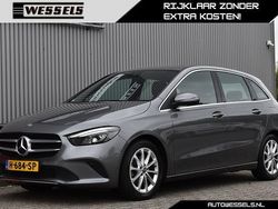 Grijs Gebruikt 2019 Mercedes B180 Premium MPV | € 21.250 (Eerlijke prijs)