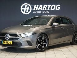 Grijs Gebruikt 2018 Mercedes A180 Hatchback | € 21.900 (Eerlijke prijs)