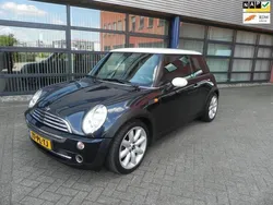 Zwart Gebruikt 2004 Mini Cooper Chili Hatchback | € 2.250