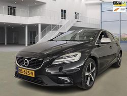 Zwart Gebruikt 2018 Volvo V40 Business Edition Stationwagen | € 11.950 (Super prijs)