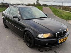 Zwart Gebruikt 1999 BMW 323 Executive Coupé | € 2.250 (Iets duurder)