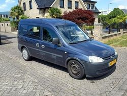 Blauw Gebruikt 2010 Opel Combo MPV | € 2.350 (Eerlijke prijs)