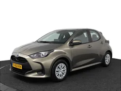Gebruikt 2023 Toyota Yaris Hybrid Active | € 23.950 (Goede deal)