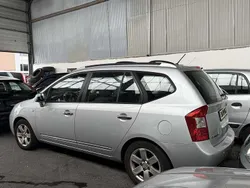 Grijs Gebruikt 2007 Kia Carens MPV | € 1.500 (Duur)