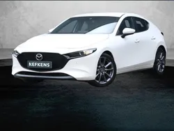 Wit Gebruikt 2021 Mazda 3 Comfort Hatchback | € 23.820 (Eerlijke prijs)