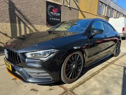Zwart Gebruikt 2019 Mercedes CLA180 Premium Plus Sedan | € 24.950 (Eerlijke prijs)