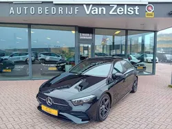 Zwart Gebruikt 2023 Mercedes A220 AMG line Hatchback | € 45.950