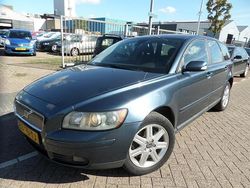 Blauw Gebruikt 2006 Volvo V50 Stationwagen | € 2.499 (Eerlijke prijs)